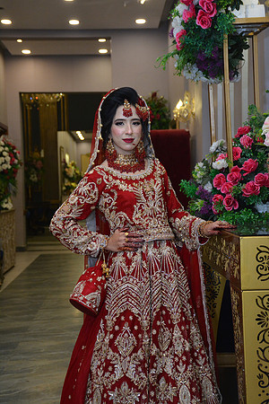 Usman & Hafsa Barat 00109