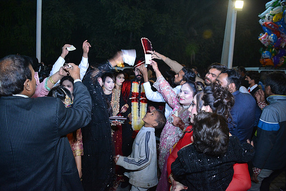 Usman & Hafsa Barat 00141
