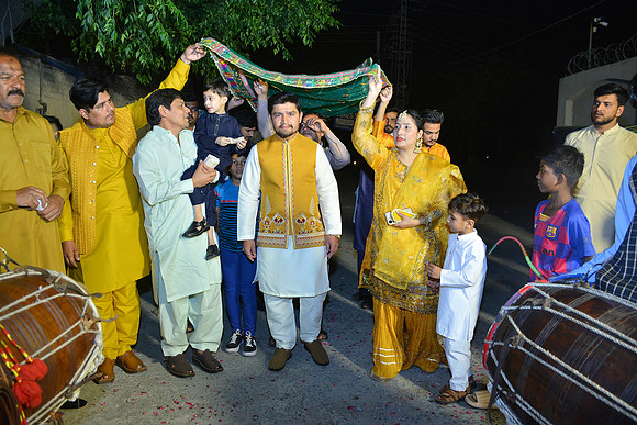 Usama & Bisma Mayon 00233
