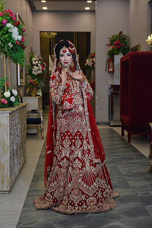 Usman & Hafsa Barat 00116