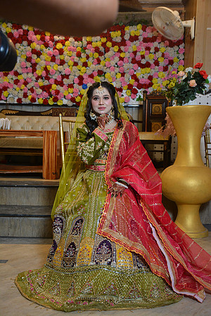 Usama & Bisma Mehndi 00030