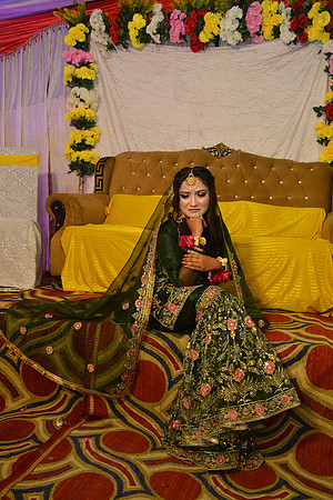 Usman & Maria Mehndi 00049