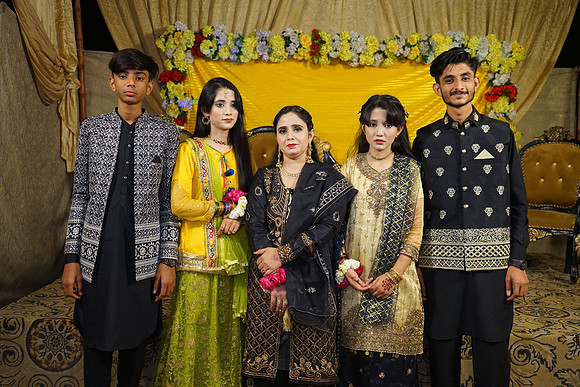 Umer Hayat & Qurat ul Ain Mehndi 00183