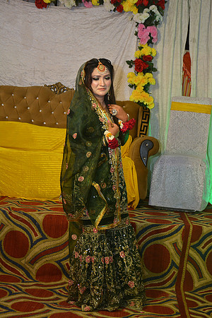 Usman & Maria Mehndi 00027