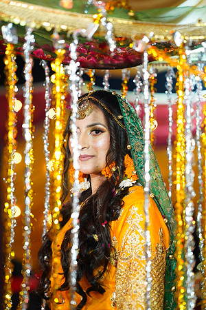 Uzair & Faria Mehndi 00242