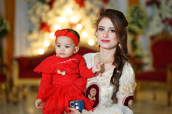 Hina & Jaffar Barat 00214