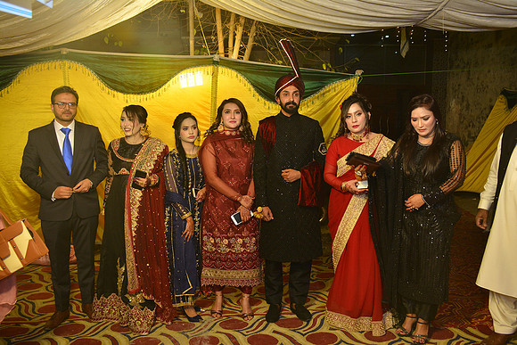 Usman & Hafsa Barat 00049
