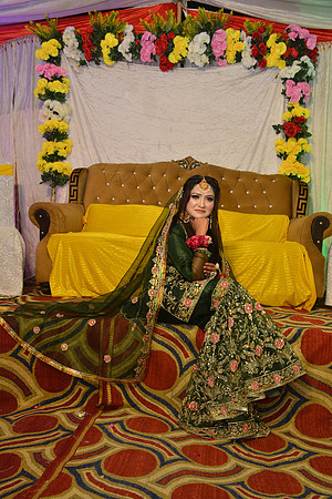 Usman & Maria Mehndi 00045