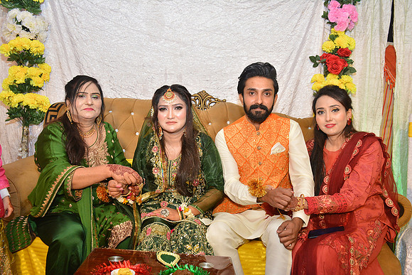Usman & Maria Mehndi 00169