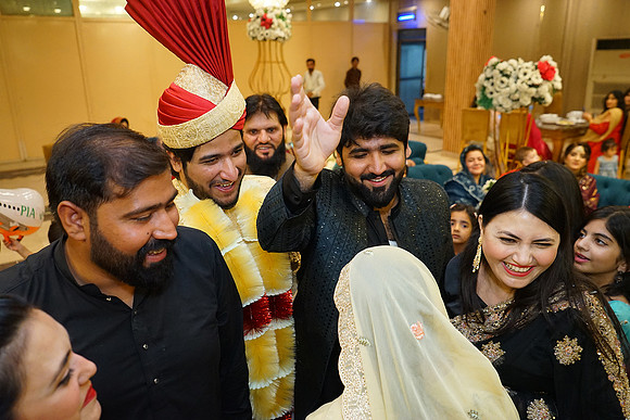 Farhan & Anum Barat 00205