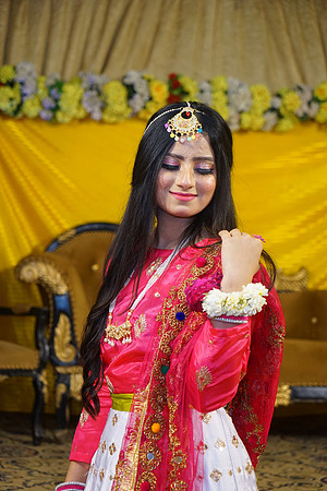 Umer Hayat & Qurat ul Ain Mehndi 00228