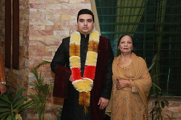 Ali & Iqra Barat 00014