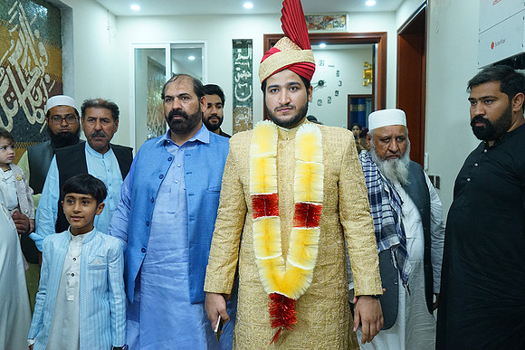 Farhan & Anum Barat 00120
