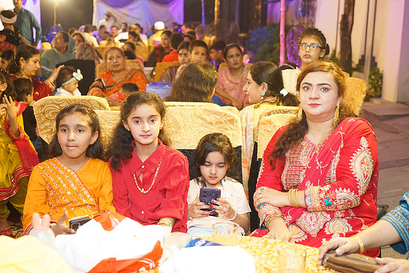 Aizel & Dur-e-Nayab Birthday 00126