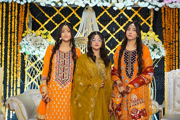 Ayesha & Arslan Mehndi 00141