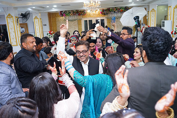 Rafiya & Fahad Barat 00195