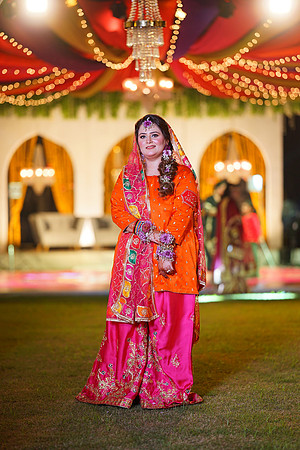 Ammara & Azeem Mehndi 00041