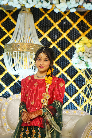 Ayesha & Arslan Mehndi 00076