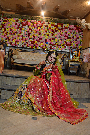 Usama & Bisma Mehndi 00081