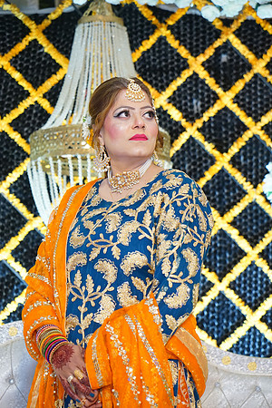 Ayesha & Arslan Mehndi 00118