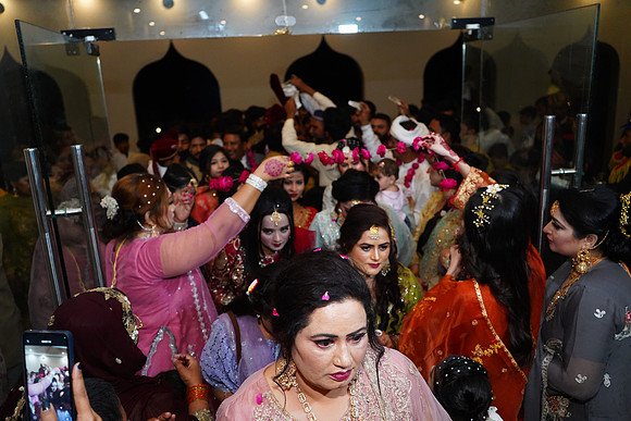 Dawood & Sitara Barat 00208