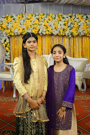 Rafiya & Fahad Mehndi 00131