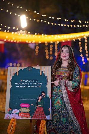 Mahnoor & Farooq Mehndi 00004