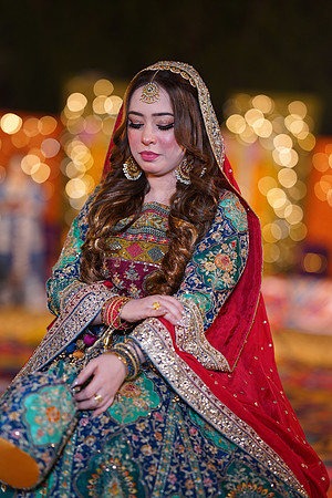 Mahnoor & Farooq Mehndi 00041