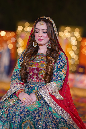 Mahnoor & Farooq Mehndi 00042