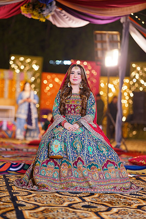 Mahnoor & Farooq Mehndi 00044