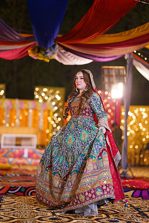 Mahnoor & Farooq Mehndi 00046