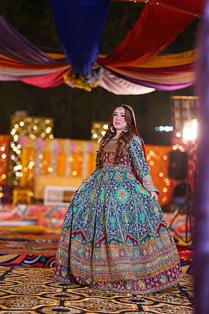 Mahnoor & Farooq Mehndi 00051