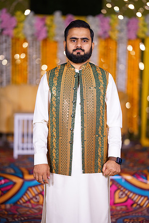 Mahnoor & Farooq Mehndi 00060