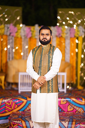 Mahnoor & Farooq Mehndi 00065