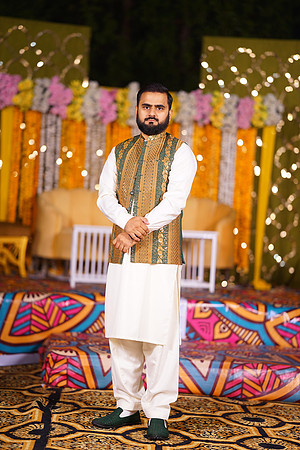Mahnoor & Farooq Mehndi 00068