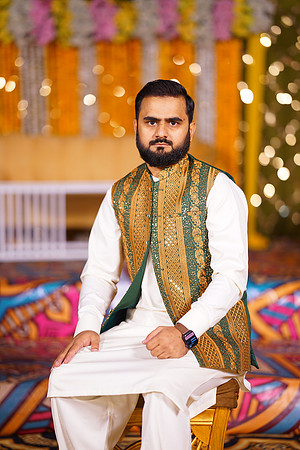 Mahnoor & Farooq Mehndi 00078