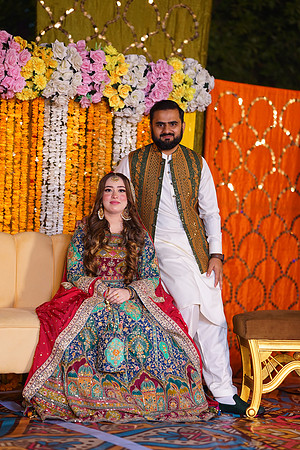Mahnoor & Farooq Mehndi 00086