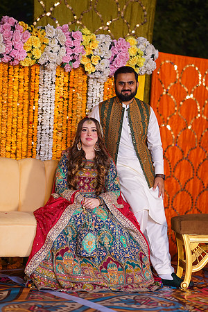 Mahnoor & Farooq Mehndi 00088