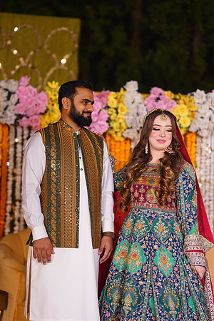 Mahnoor & Farooq Mehndi 00103