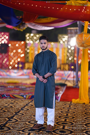 Mahnoor & Farooq Mehndi 00113