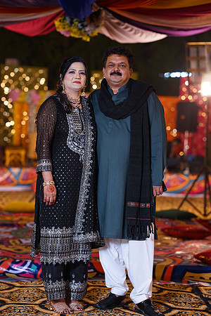 Mahnoor & Farooq Mehndi 00139
