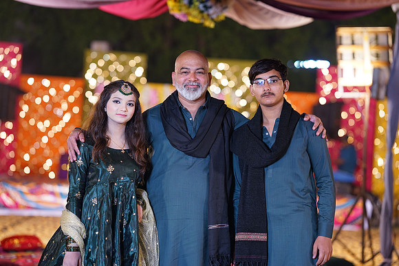 Mahnoor & Farooq Mehndi 00175