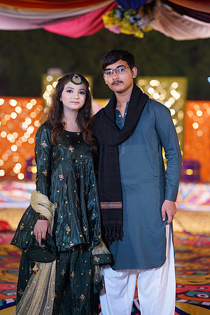 Mahnoor & Farooq Mehndi 00176