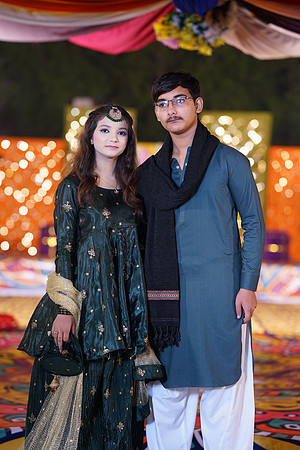 Mahnoor & Farooq Mehndi 00177