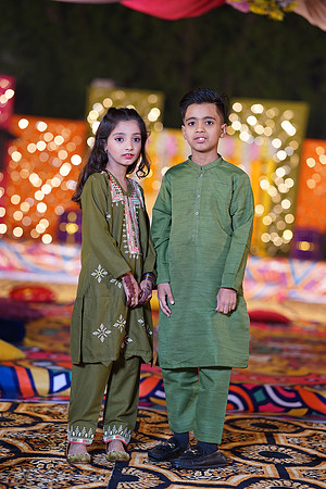 Mahnoor & Farooq Mehndi 00180