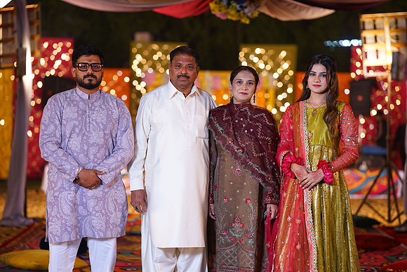 Mahnoor & Farooq Mehndi 00201