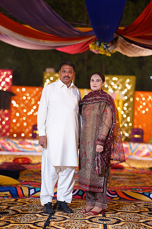 Mahnoor & Farooq Mehndi 00202