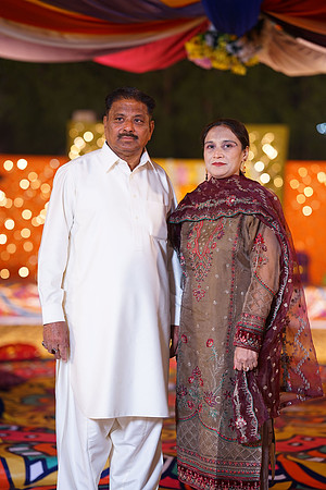 Mahnoor & Farooq Mehndi 00204
