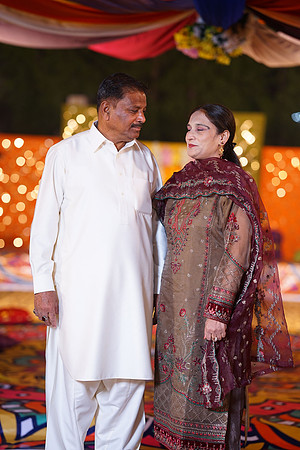 Mahnoor & Farooq Mehndi 00207
