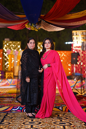 Mahnoor & Farooq Mehndi 00222